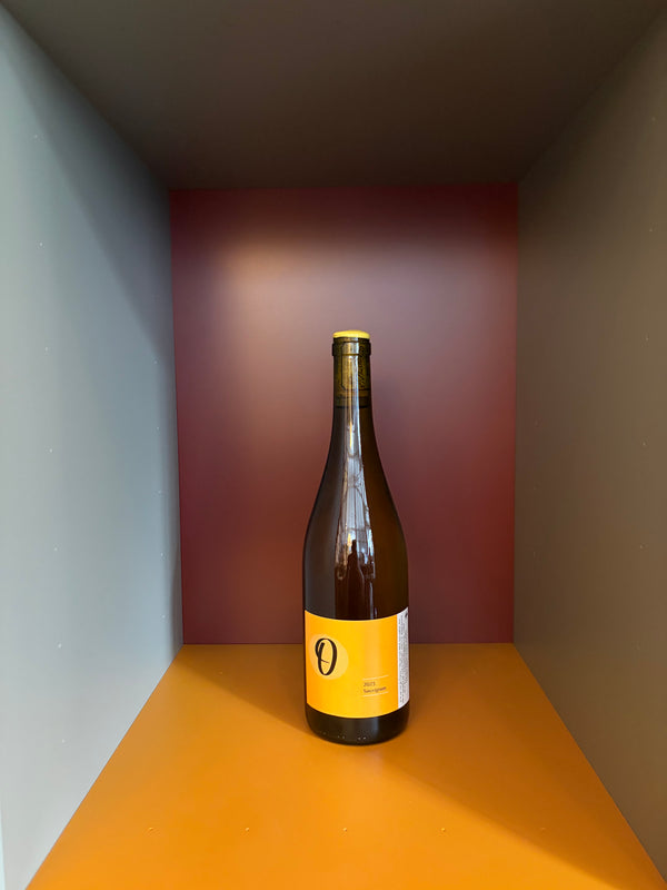 Sauvignon Blanc 2024 wine bottle with yellow label and gold foil neck