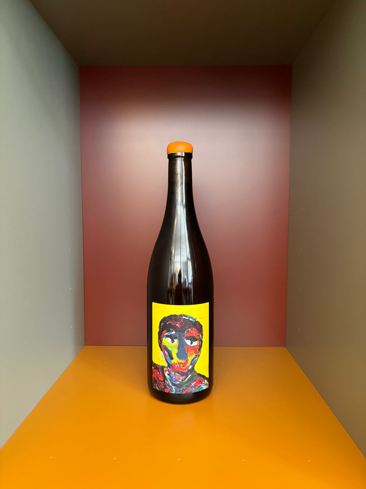 Naboso Doma Orange 2022 bottle with orange cap and colorful face label
