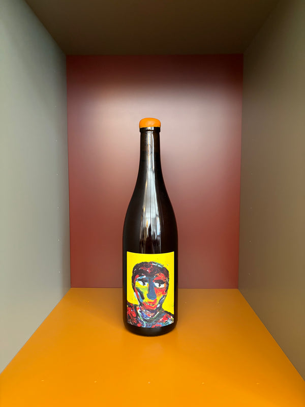 Naboso Doma Orange 2022 bottle with orange cap and colorful face label