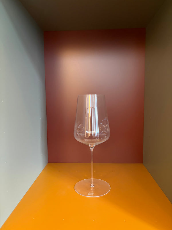 Zalto Universal stemmed wine glass in clear crystal, faceted bowl