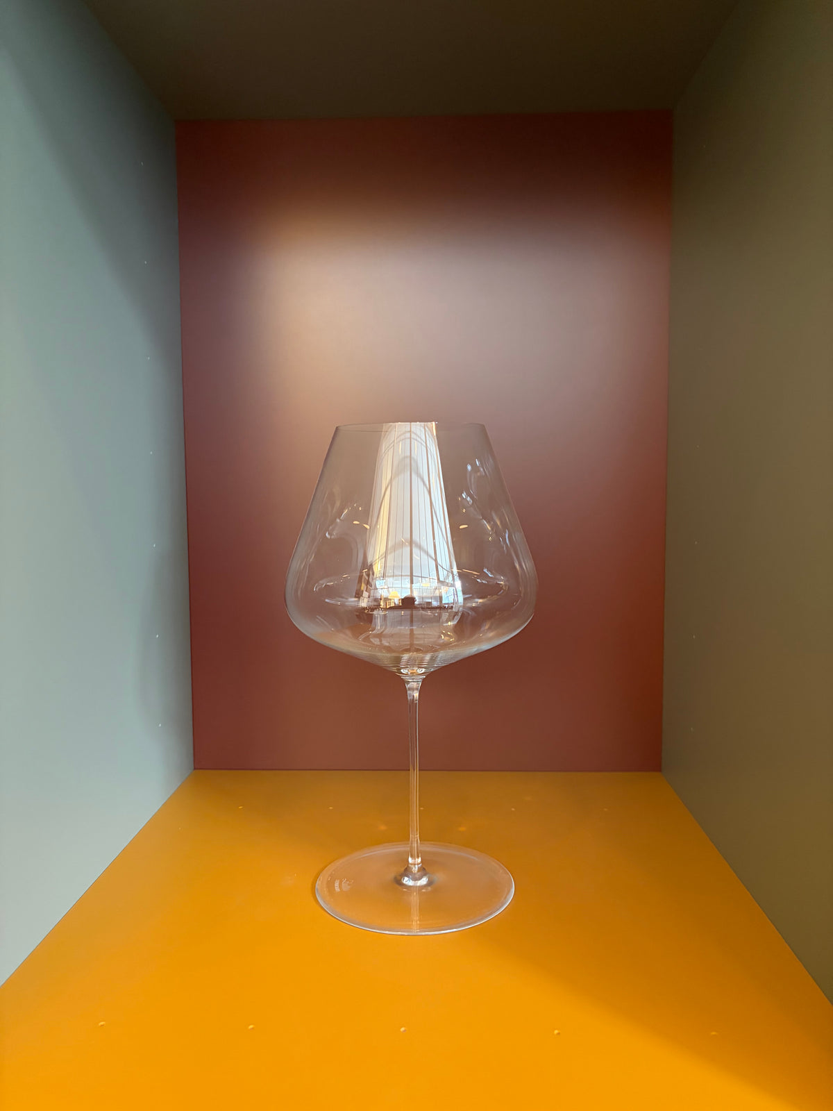 Zalto Bourgogne stemmed wine glass with clear rounded bowl