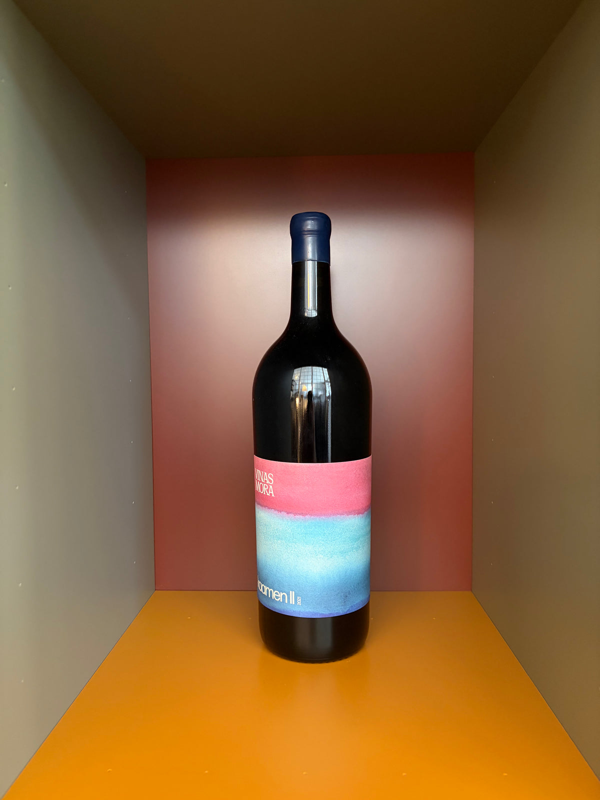 Vinas Mora — Kaamen II 2021 (Magnum)